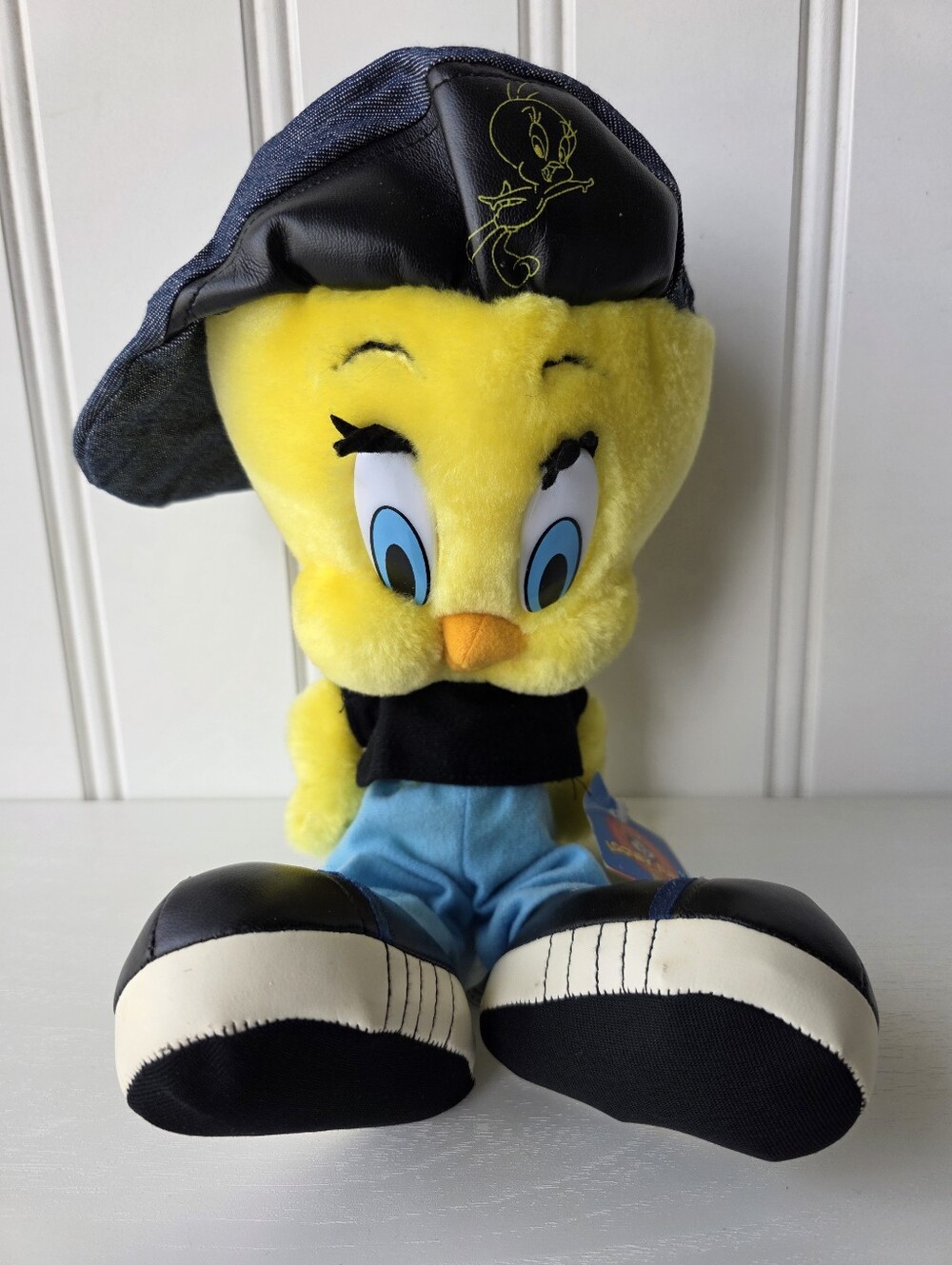 Vintage 1998 Looney Tunes Warner Bros Hip Hop Tweety Bird Plush toy